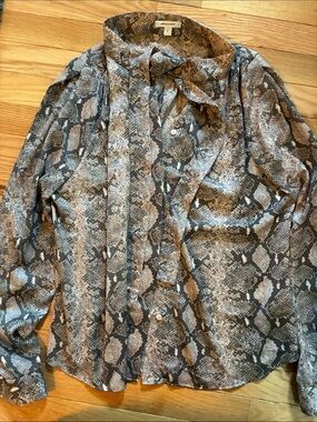 Stella & Dot Pinkish Tan and Gray Boss Lady Snake-Print Tie-Neck Blouse L